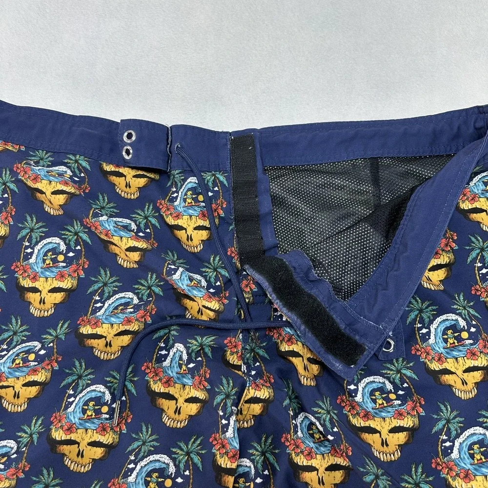Section 119 Grateful Dead Board Shorts Men's 44 Navy Tropical Surf‎ Bear Skull
